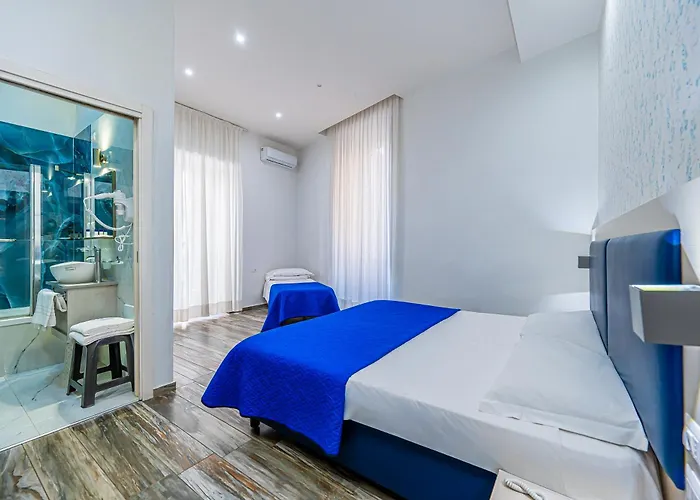 Napoli'S Gold Hotel