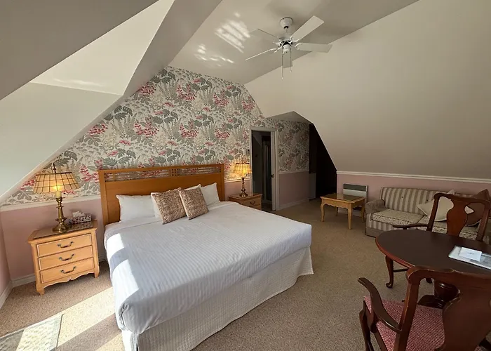 Auberge Le Tricorne North Hatley