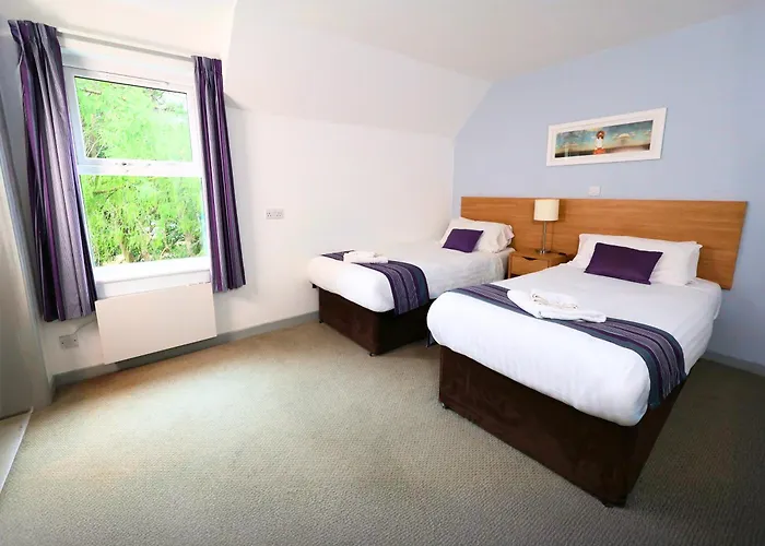 The Caledonian Claymore Hotel Arrochar