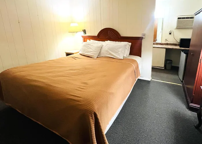 Sparta Motel Near St Louis- Mississippi River Il