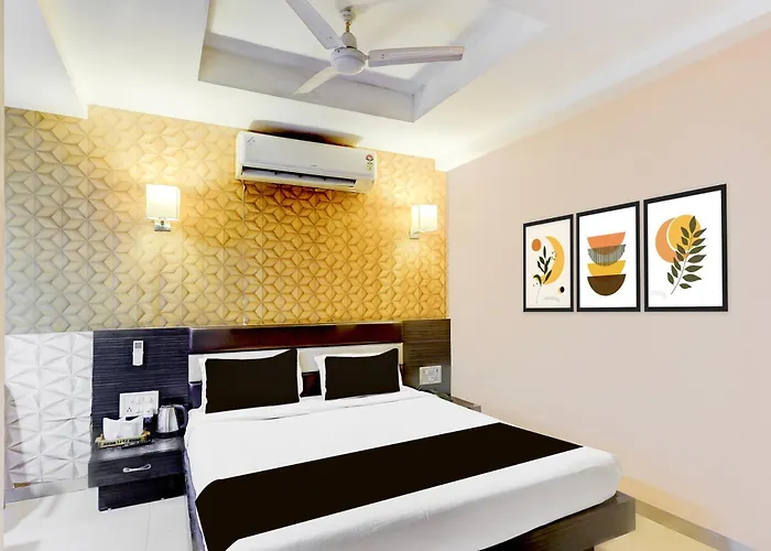 Hotel O Skyland Ahmedabad