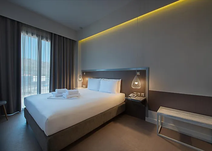 Avra Nafpliou Hotel