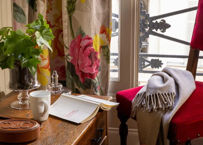 Hotel Des Marronniers Paris