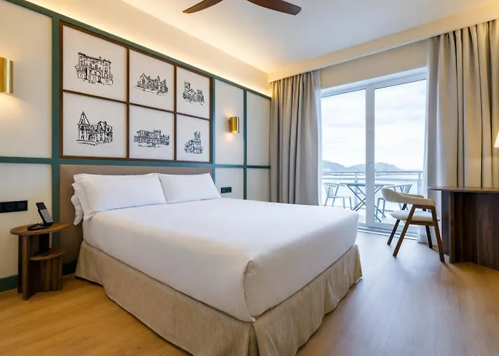 Petit Palace Tamarises Getxo