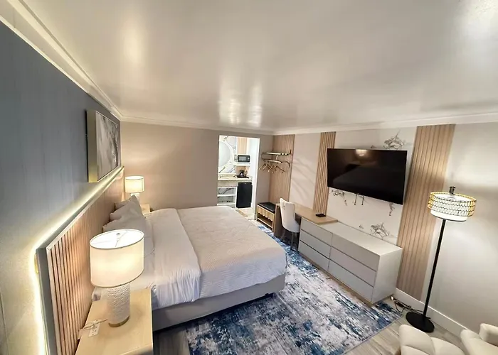 The Aventis Inn Somers Point