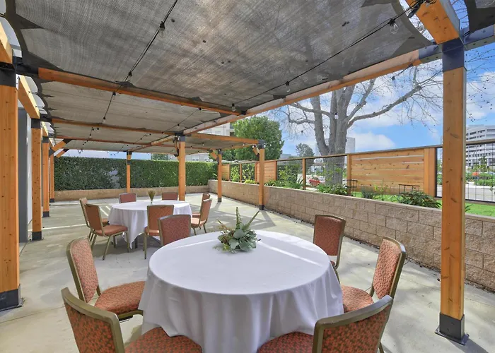 Hilton Irvine/Orange County Airport Hotel