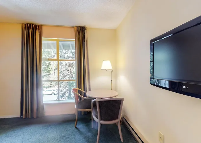 Glacier Lodge Whistler