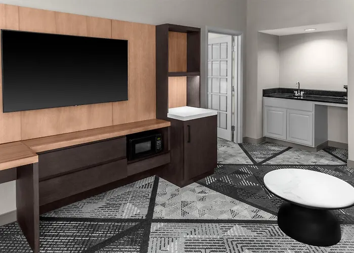 Doubletree By Hilton Dayton Fairborn Hotel