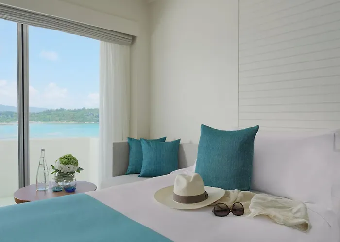 Ana Intercontinental Manza Beach Resort By Ihg Onna