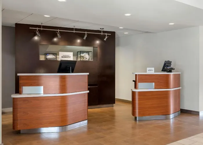 Courtyard By Marriott Boston Norwood/Canton