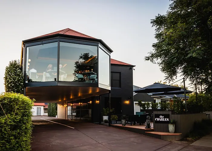 The Charles Hotel Wagga Wagga