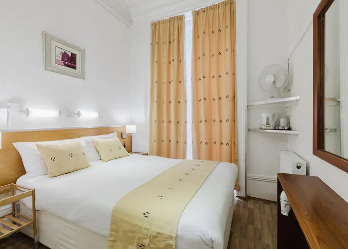 Falcon Hotel London