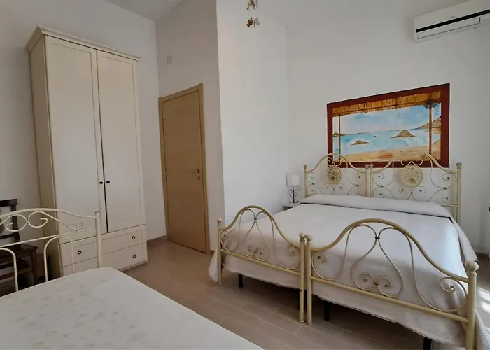 La Porta Sulla Costa Bed & Breakfast San Pantaleo