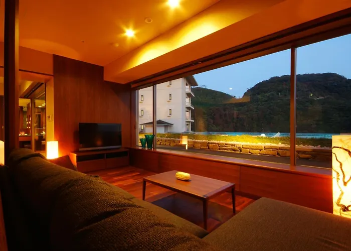 Hotel Kinparo Toyooka 
