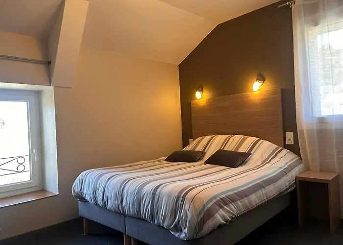 Hotel Les Cevennes à Saint-Cirgues-en-Montagne