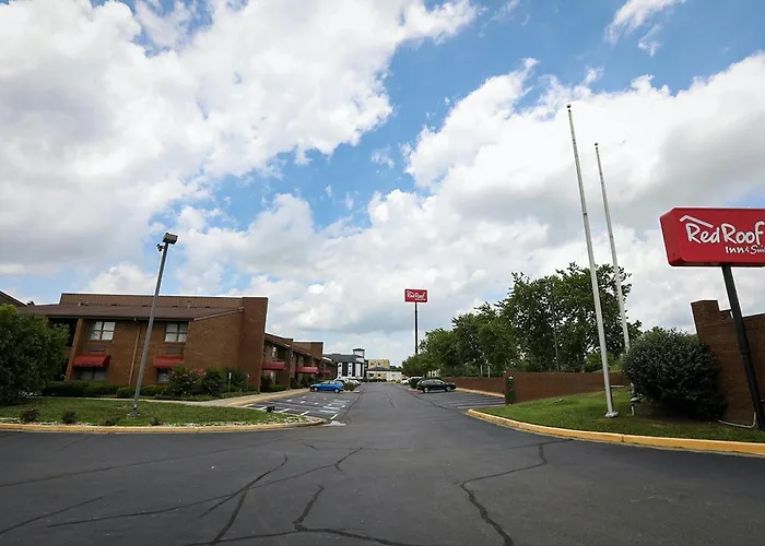 Red Roof Inn & Suites Lexington - Hamburg