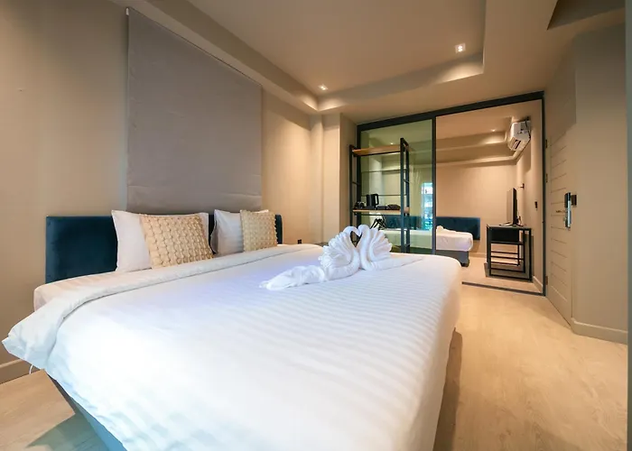 Add Plus Hotel & Spa Patong