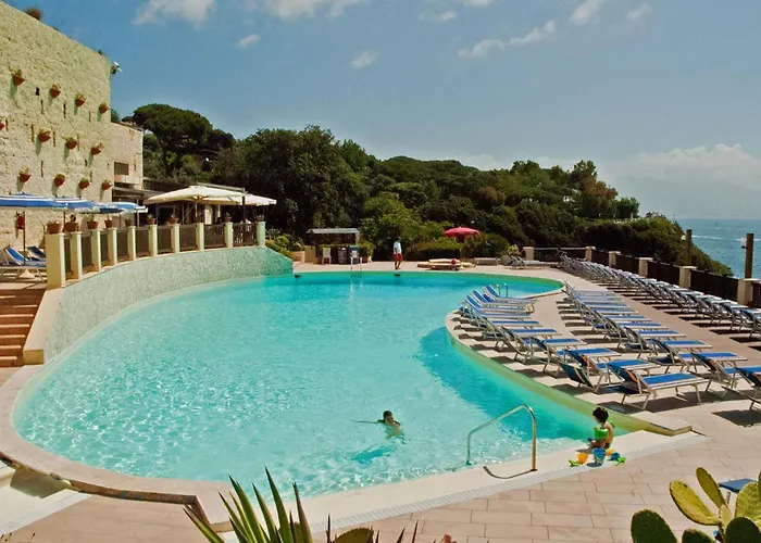 Baia Delle Rocce Verdi Resort Nápoles