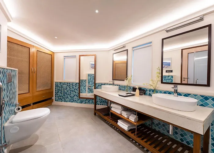 Planet Hollywood Beach Resort Goa Utorda