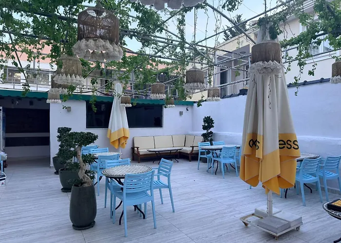 Ados Hotel Çeşme