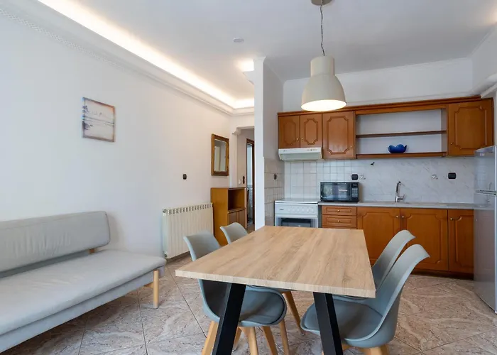 Galaxy Rooms Paralio Astros