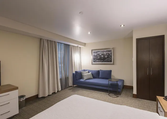 Hampton Inn By Hilton León