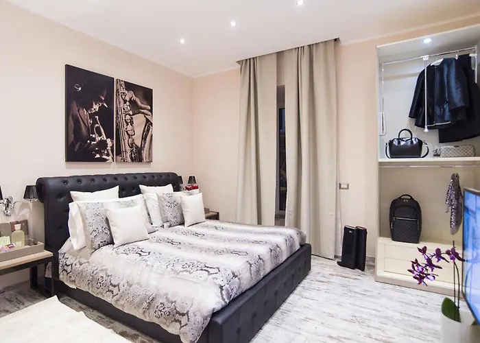 Colonna 18 Apartment By Ghor Rome