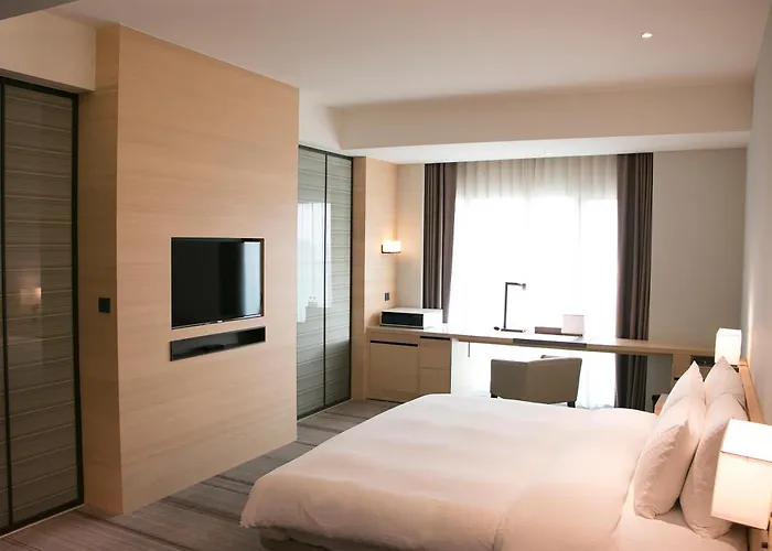 Hotel Cozzi Zhongshan Kaohsiung