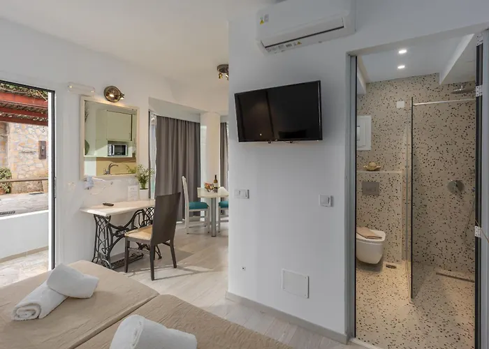 W Suites By Estia Stalida