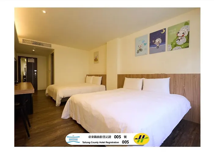 Traveller Inn - Rail Haus Taitung