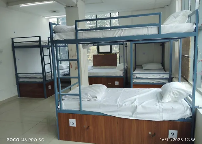 Hotel Sai Vatika Guest House Lucknow