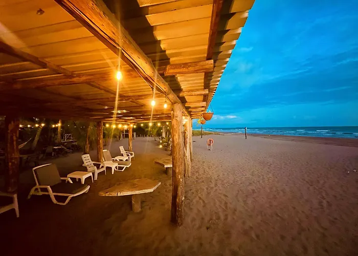 Show Pony Ranchero Resort - Boutique Beach Hotel Las Lajas 