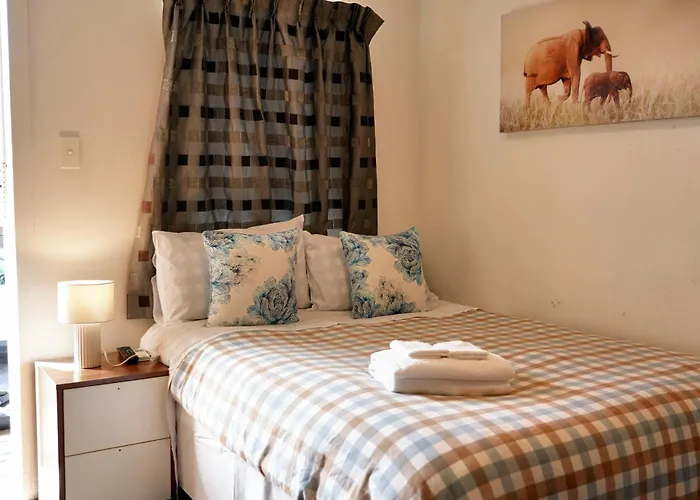Pupuke Manor Motel Auckland