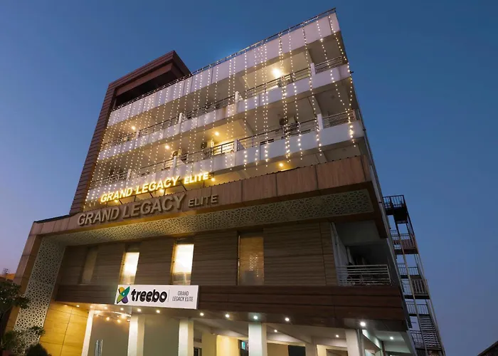 Treebo Premium Grand Legacy Elite With Roof Top Cafe Dehradun