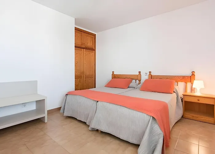 Apartamentos Es Cane Es Canar 