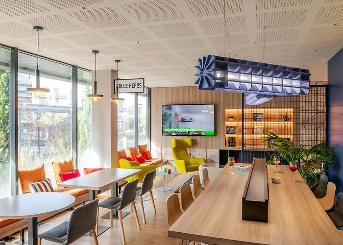Ibis Styles Bordeaux Lormont Hotel
