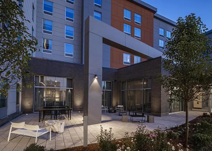 Hampton Inn Boston Woburn
