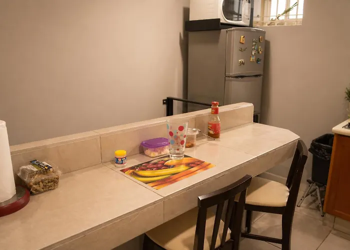 Bed and Breakfast El Suburbio Morelia
