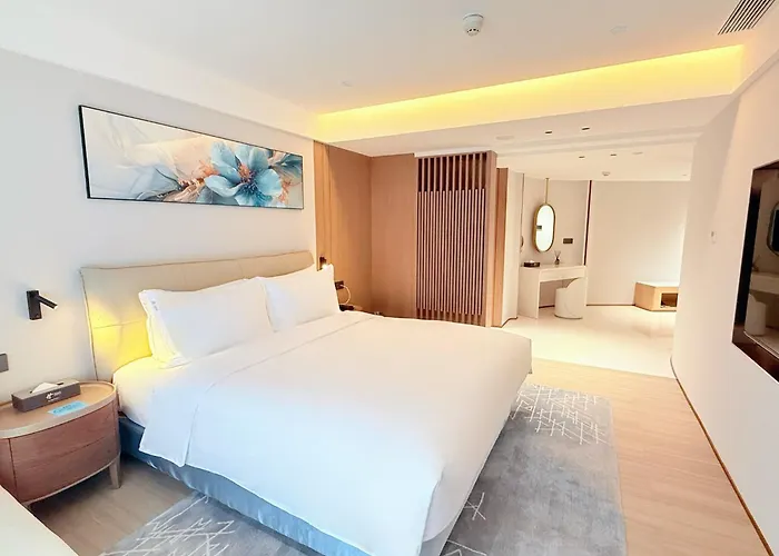 Holiday Inn Express Shenzhen Dongmen By Ihg