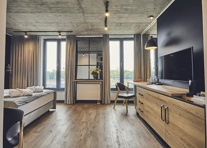 The Bridge Suites Hotel Krakow