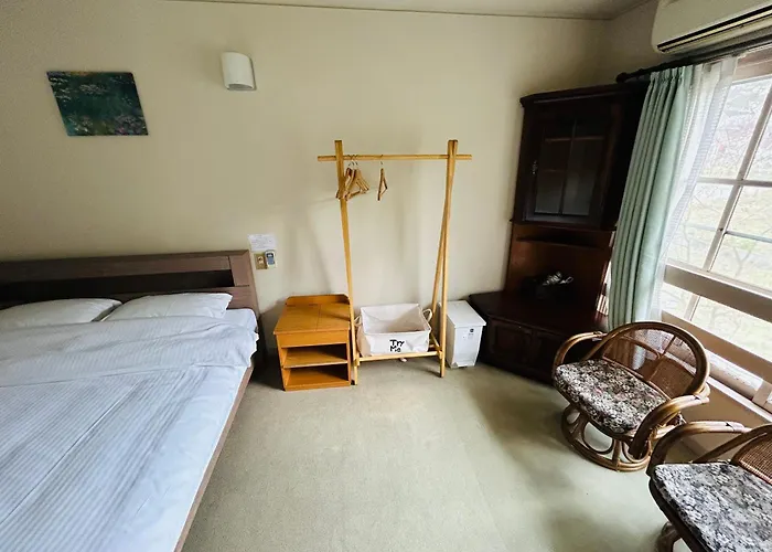 Hakuba Snow Fox Bed & Breakfast