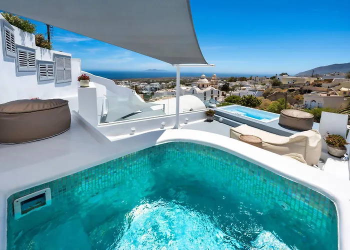 Hill Suites Fira 