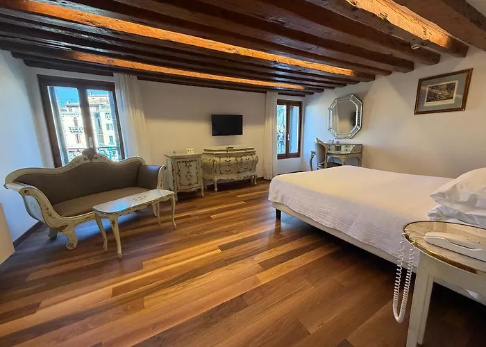 Hotel Rialto Venice