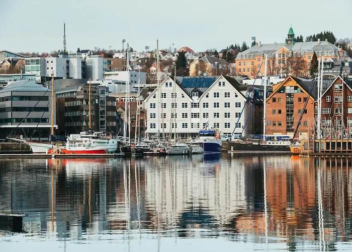 Home Hotel With Tromsø