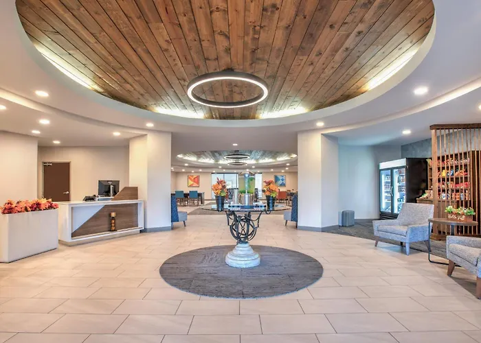 Holiday Inn Express & Suites Zanesville North By Ihg