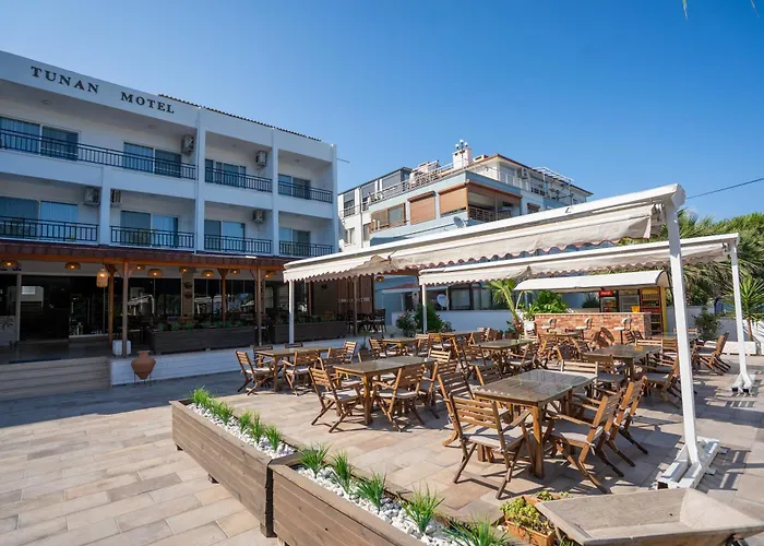 Tunan Motel Ayvalı