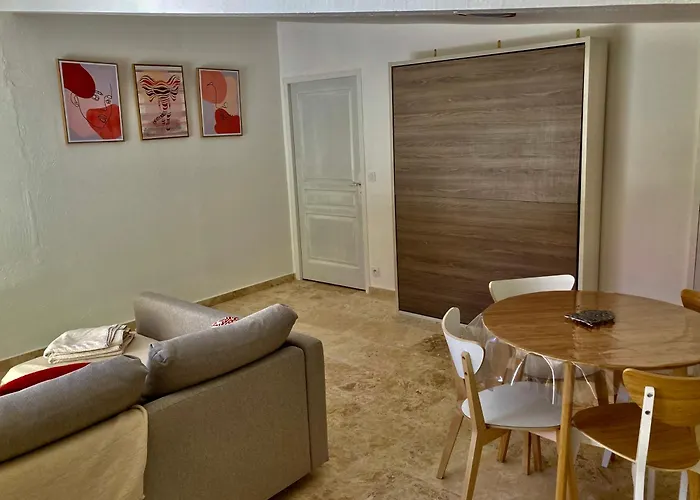Des Roulottes En Provence Hotel Barbentane