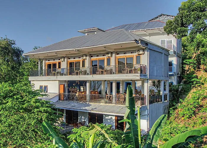 Hotel Bonne Nuit Labuan Bajo