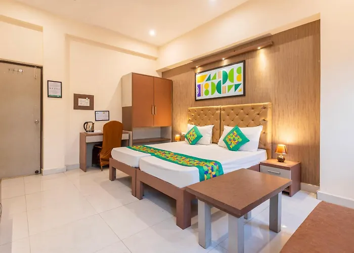 Maple Delite Hotel Lucknow