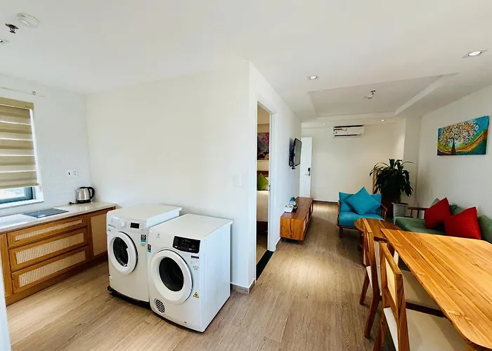 The Shine Hotel & Apartment Đà Nẵng